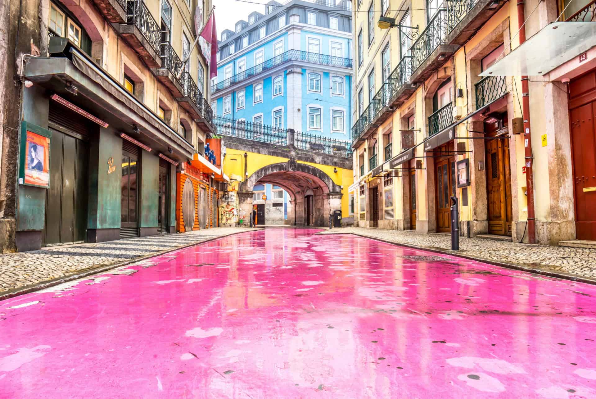 Cais do Sodré Pink Street