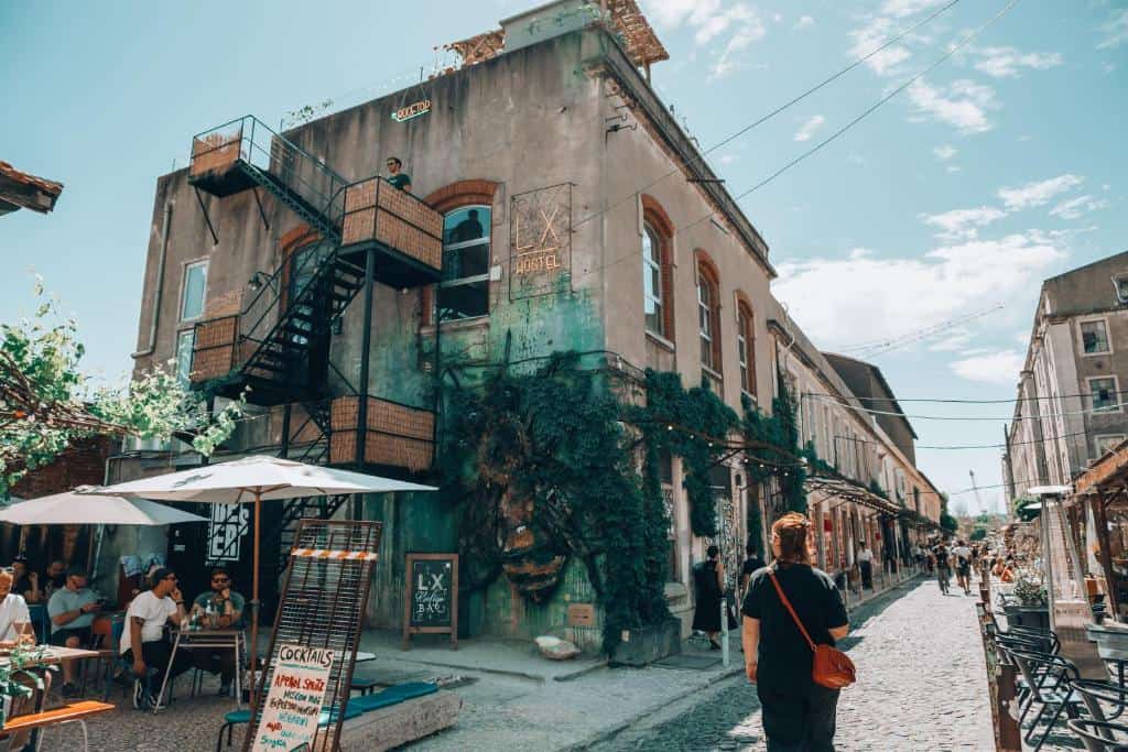 Lx Hostel